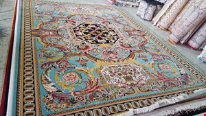 فرش طرح فرانسوی